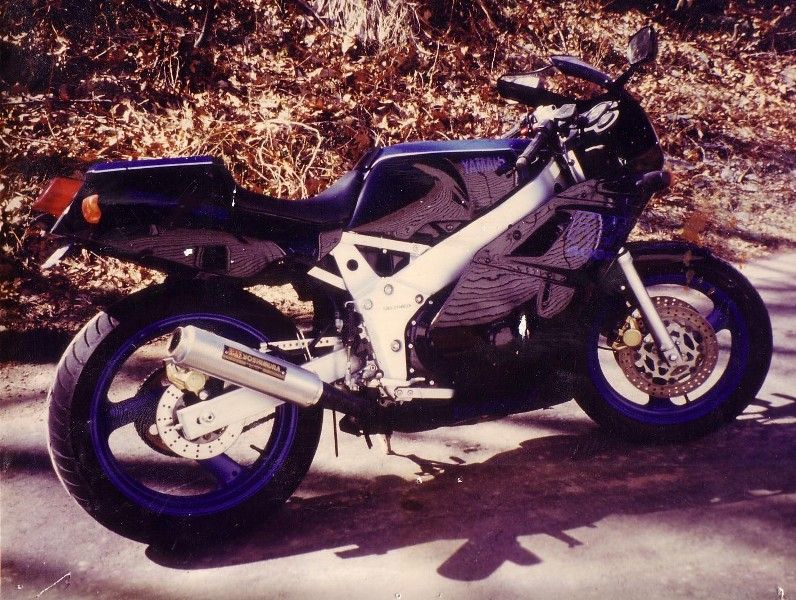 1988 FZR 400 — photo 1